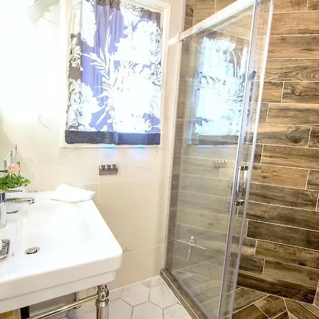 Stylish Place-amazing Views-3 Main Lifts, Design- Vue Splendide-3 Telecabines *